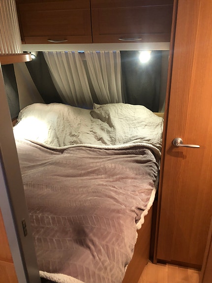 Knaus Royale 680 - Kjøp campingvogn og få spiker-telt i Eikedalen med på kjøpet!!! 21 of 28