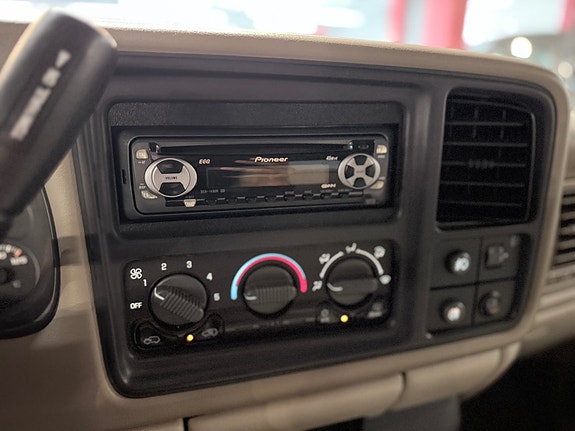Chevrolet Tahoe 25 of 30