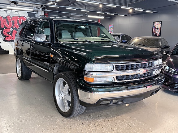 Chevrolet Tahoe 4 of 30