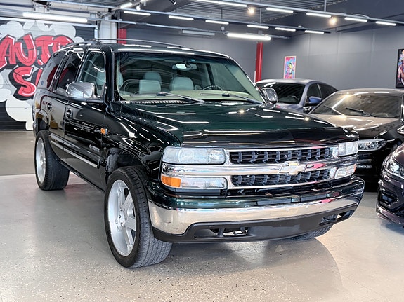 Chevrolet Tahoe 3 of 30
