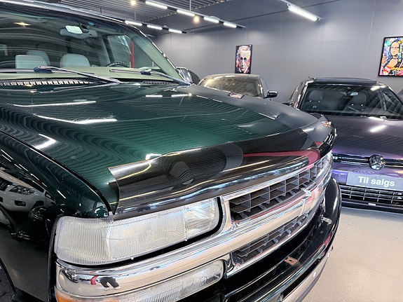 Chevrolet Tahoe 29 of 30