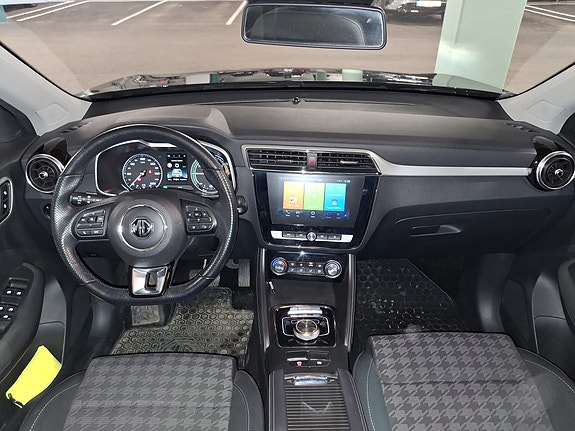 MG ZS EV 2 of 18