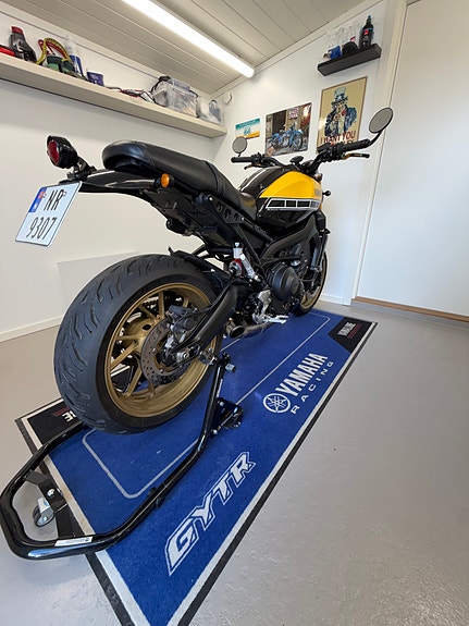 Yamaha XSR 900 5 of 15