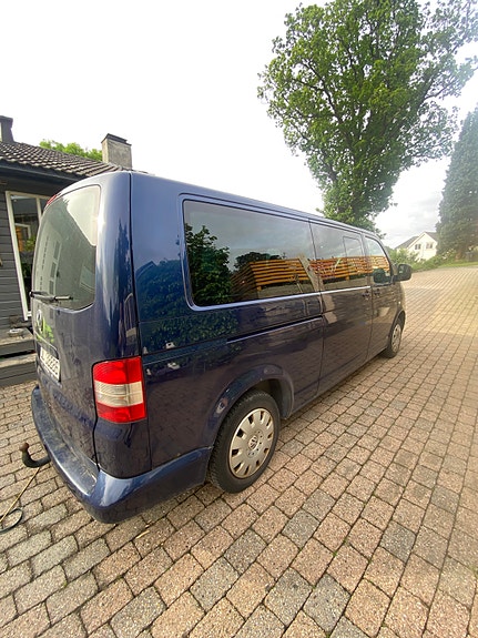 Volkswagen Caravelle 5 of 5