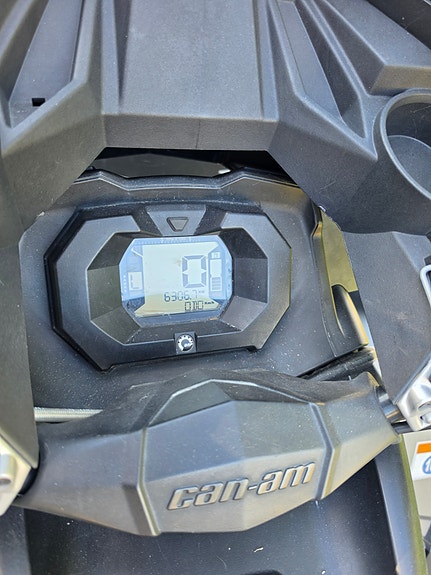 Can-Am Outlander 650 max pro T 16 of 23