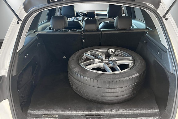 Mercedes-Benz GLC350 e 5 of 26