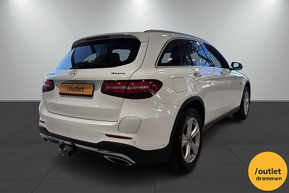 Mercedes-Benz GLC350 e 6 of 26