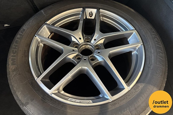 Mercedes-Benz GLC350 e 10 of 26