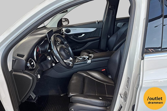 Mercedes-Benz GLC350 e 12 of 26