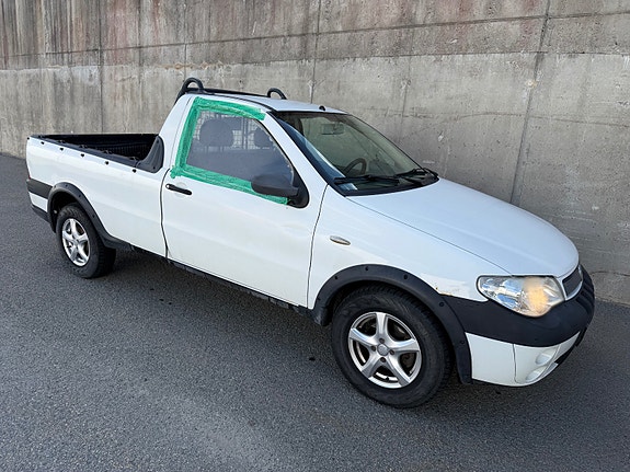 Fiat Strada 5 of 14