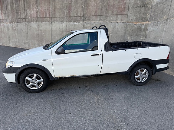 Fiat Strada 3 of 14