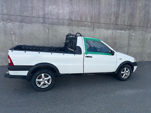 Fiat Strada 6 of 14