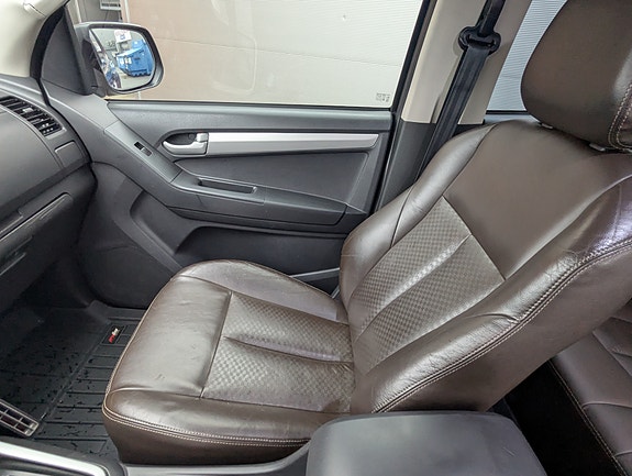 Isuzu D-max 23 of 30