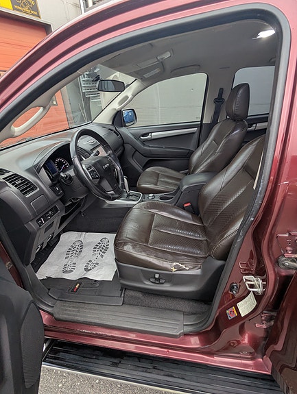 Isuzu D-max 13 of 30