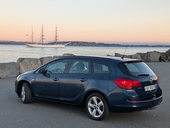 Opel Astra 5 of 5