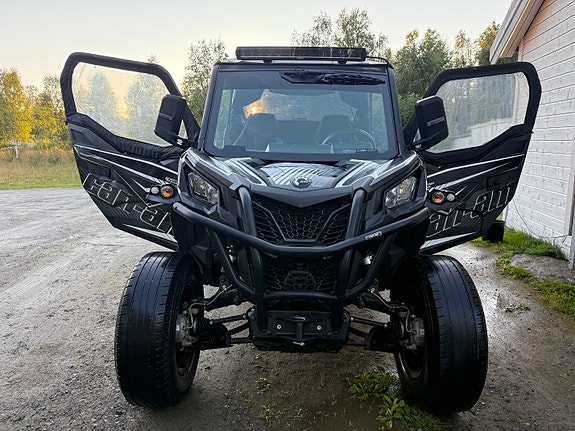 Can-Am Maverick 6 of 13