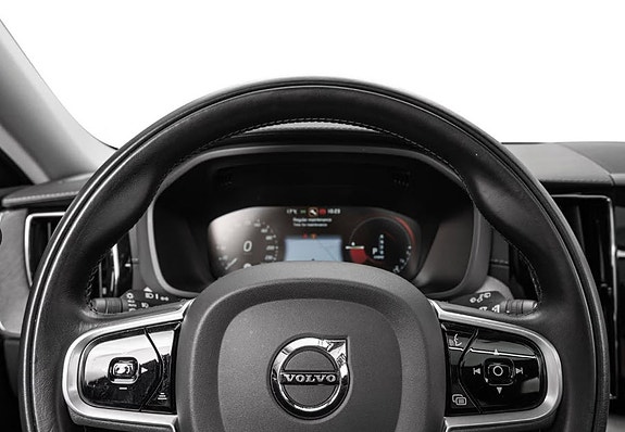 Volvo XC60 23 of 23