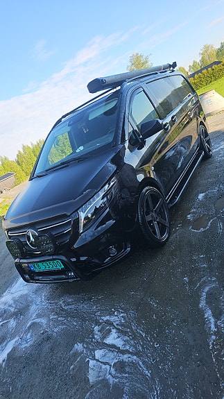 Mercedes-Benz Vito 119 2 of 13