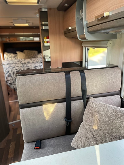 Knaus R16 11 of 27