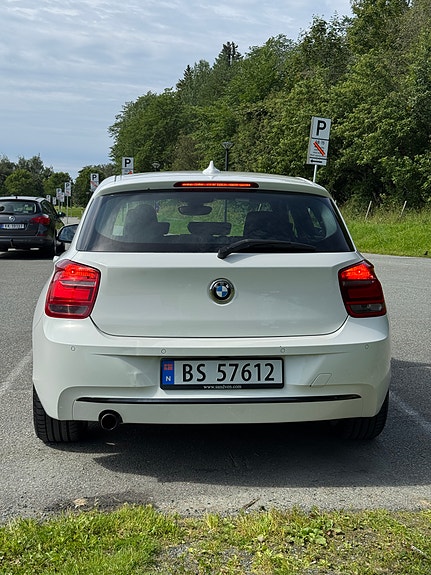 BMW 116i 5 of 5