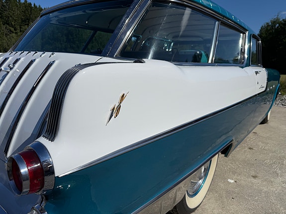 Pontiac Star Chief Safari 7 of 30