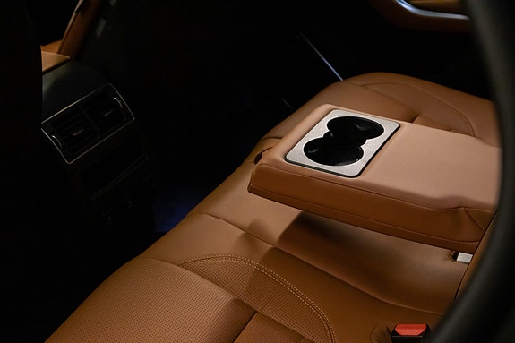 Jaguar F-PACE 21 of 30