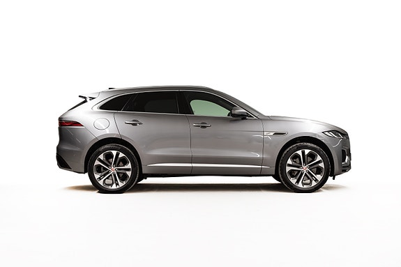 Jaguar F-PACE 11 of 30