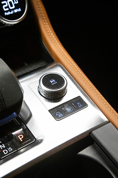 Jaguar F-PACE 27 of 30