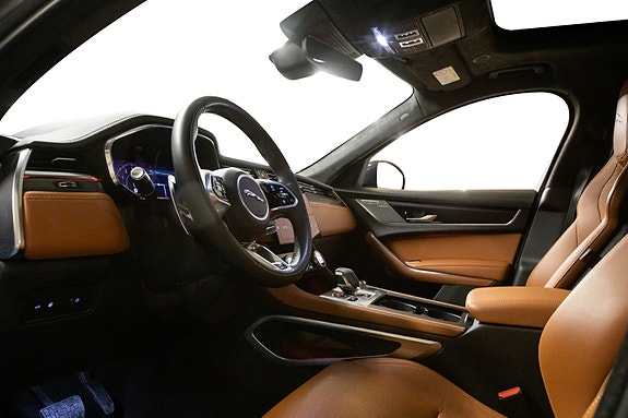 Jaguar F-PACE 16 of 30