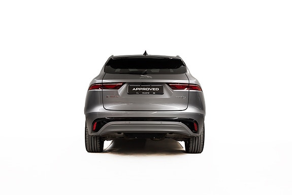 Jaguar F-PACE 7 of 30