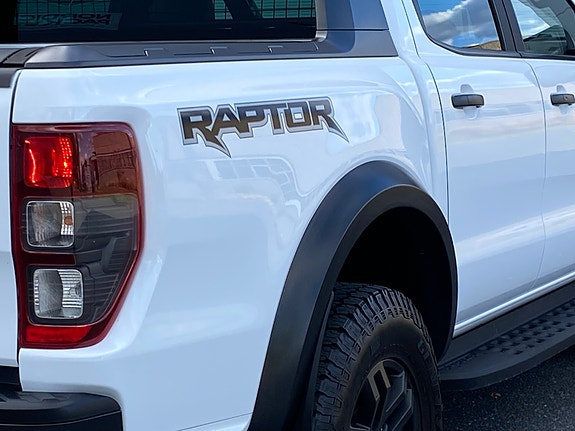 Ford Ranger Raptor 17 of 22