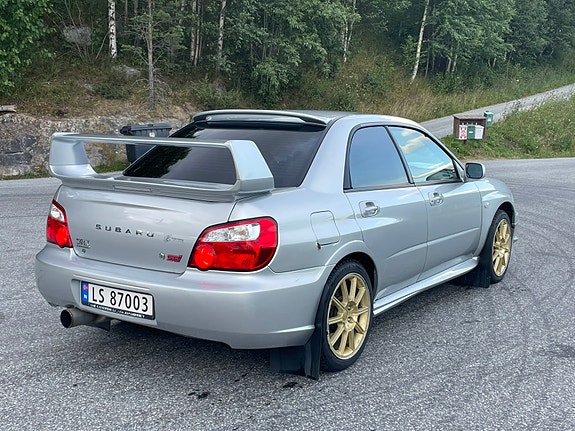 Subaru WRX 4 of 5