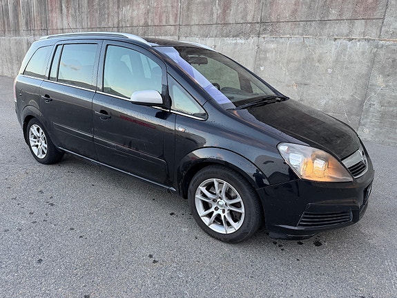Opel Zafira 6 of 13
