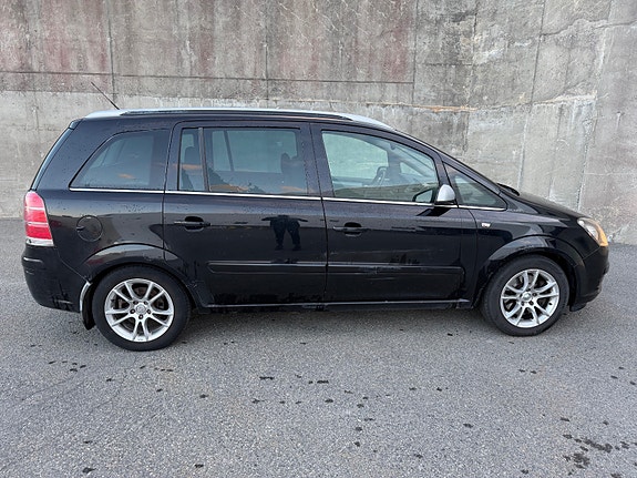 Opel Zafira 5 of 13