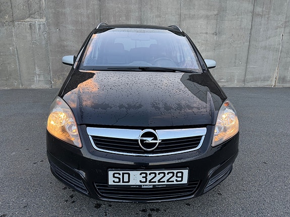 Opel Zafira 3 of 13