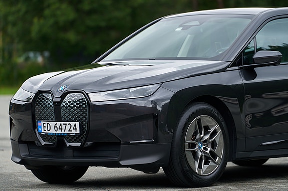 BMW iX 3 of 5
