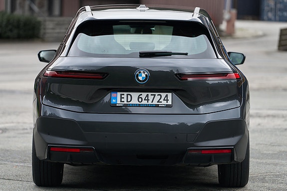 BMW iX 5 of 5