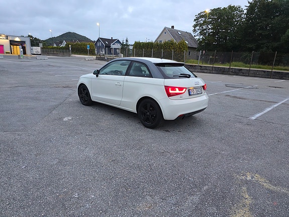 Audi A1 5 of 17