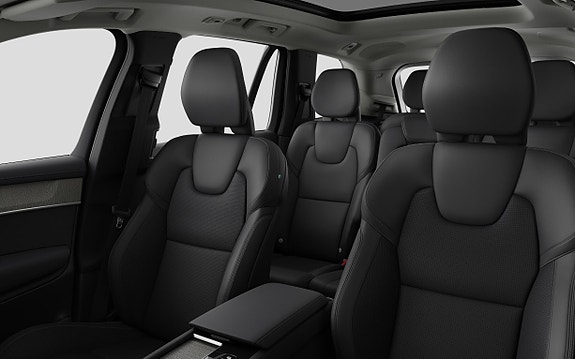 Volvo XC90 3 of 30