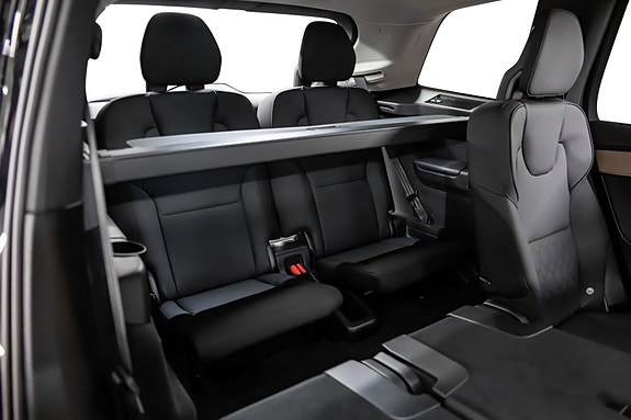 Volvo XC90 21 of 30