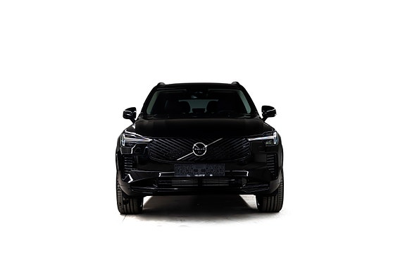 Volvo XC90 8 of 30