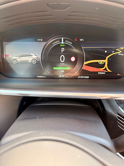 Jaguar I-PACE 16 of 21