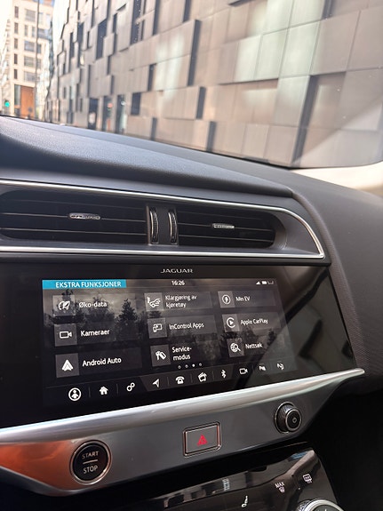 Jaguar I-PACE 13 of 21