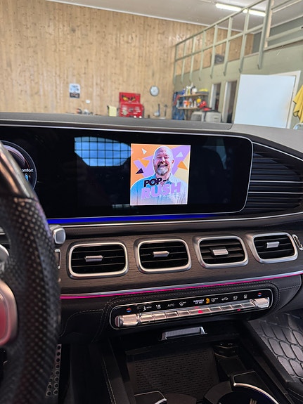 Mercedes-Benz GLS400 d 16 of 24