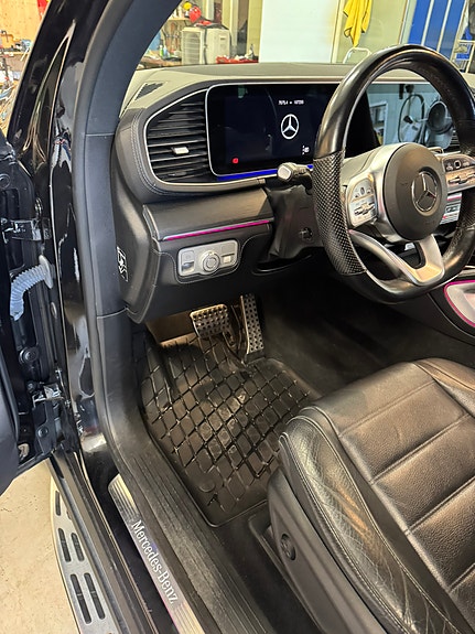 Mercedes-Benz GLS400 d 19 of 24