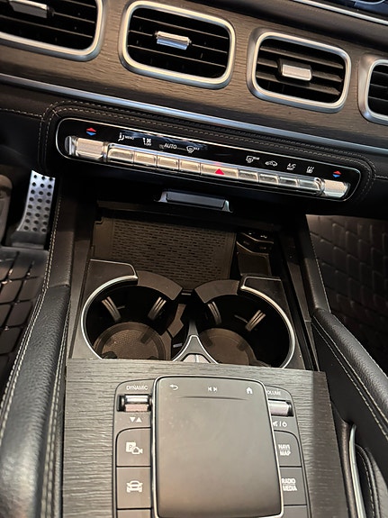 Mercedes-Benz GLS400 d 24 of 24