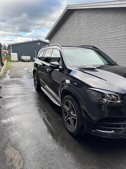 Mercedes-Benz GLS400 d 8 of 24