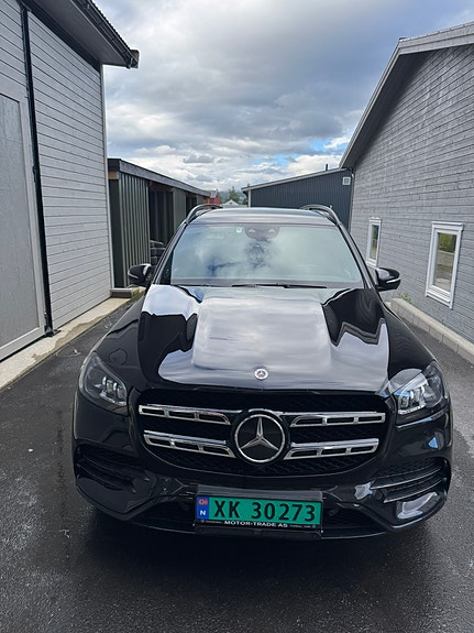 Mercedes-Benz GLS400 d 3 of 24