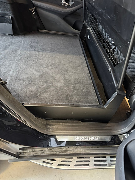 Mercedes-Benz GLS400 d 12 of 24