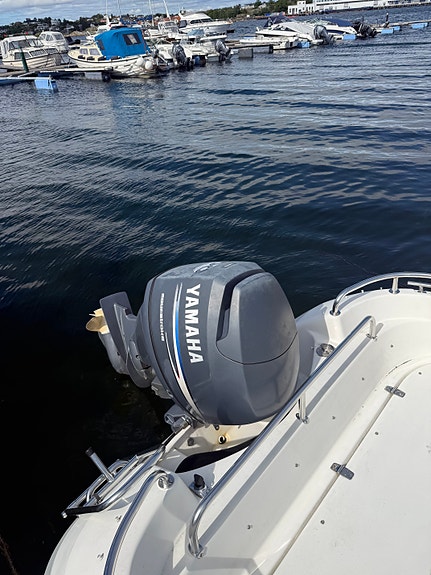 Yamarin 5220 med Yamaha F100 – Perfekt til dagsturer | Leies ut 4 of 6